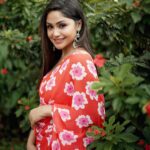 Shritha Sivadas Instagram – Coz pink is always in season 
#desipink #barbiepink #pink 

Mua @jo_makeup_artist
Photography @kunjippaaru
Styling @stylestoriesbypriyanka

Camera Assiatant @kedarhist_
Location @crowneplazakochi