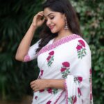 Shritha Sivadas Instagram – 🌺🌸🌺. 

📸 @_shutter__bug 
  @yedukrishnan._ 
MUAH :  @jo_makeup_artist 
Styling:  @stylestoriesbypriyanka 

#onam #floral #instagood #instagram #fashion #saree #sareelove #white #makeupartist #stylist