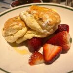 Shriya Pilgaonkar Instagram - Cold beach + hot ricotta pancakes🍓🌊 And a whole lotta love for @z.osullivan @sydneyfixerandbeyond @sydney @australia #australia #Bondi @bondibeach #Ausis Sydney, Australia