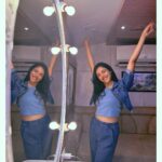 Shriya Pilgaonkar Instagram – Izza Wrap 🎬🥂
‘The Broken News ‘ Season 2 . It’s going to get crazy in the newsroom! 😉 So wholesome to have explored Radha’s journey in S 2. Wait for it ! For those of you who haven’t watched it yet , S 1 is streaming on @zee5 . 
Big love & thanks to the team 🫶🏼🎬