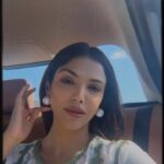 Shriya Pilgaonkar Instagram – Bali Jachdi…😉

Yaar aisa koi music video karna hai 😜

Wearing @shopmulmul