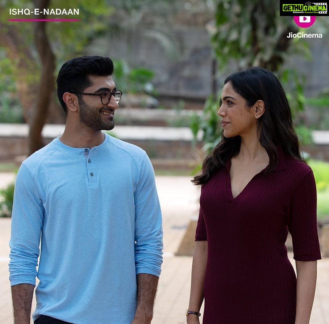Shriya Pilgaonkar Instagram - Yeh nadaan kahaniyan aur kirdaar, aa gaye hai aapki life ko aur colourful banane!🥰 https://jiocinema.onelink.me/fRhd/e7u4qgdo #IshqENadaanOnJioCinema now streaming free. @merainna @larabhupathi @shriya.pilgaonkar @suhailnayyar @neena_gupta @kanwaljit19 @crimrinal @officialjiostudios @officialjiocinema #JyotiDeshpande @avishek_g #ManishaW @rajmalik165 #AVMAMEDIA #IshqENaadan @panoramamusic @believemusicindia