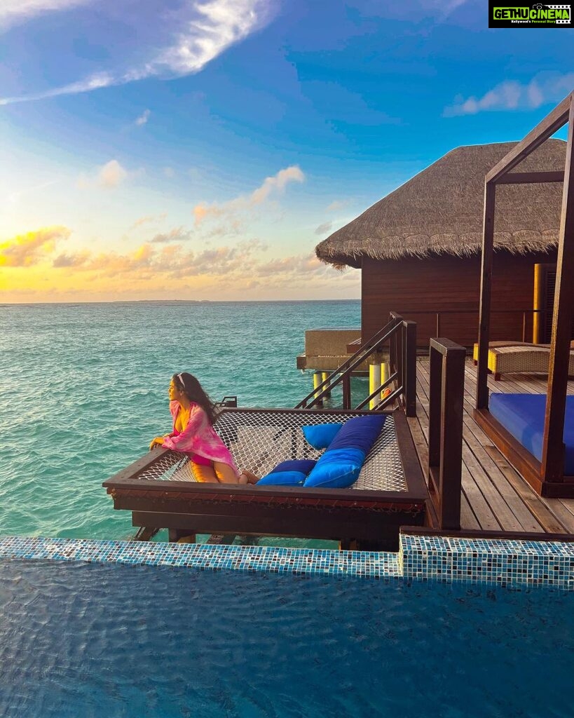 Shriya Pilgaonkar Instagram - The kind of beauty that leaves you still. 🌊 #Maldives @coco_resorts X @pickyourtrail @visitmaldives #TravelGram #Traveldiaries #Neon #IslandLife Coco Bodu Hithi Water Residences