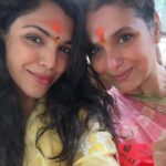 Shriya Pilgaonkar Instagram - हे देवा तुझ्या दारी आलो गुणगान गाया तुझ्या इना मानसाचा जन्म जाई वाया हे देवा दिली हाक उद्धार कराया आभाळाची छाया तुझी, समिंदराची माया मोरया … मोरया … मोरया … मोरया …🙏🏼