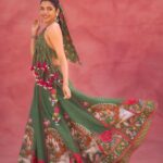 Shriya Pilgaonkar Instagram – 🌺
 #ShriyaXTorani
Wearing @toraniofficial
Photo & film courtesy @filambyatg 
Hair @ranthlei_maria @bkcad
Make up @rawat_anita13
