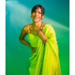 Shriya Pilgaonkar Instagram – Major Neon Energy 

Styled by @shreejarajgopal 
Shot by @tejasnerurkarr 
HMU @natasha_mathias_ 
Assisted by @makeupbykinnari 
Wearing @stylemati • @misho_designs • @louboutinworld @myalmari_ 
Draper @ashuaghor

#Neon #Saree #stylefile