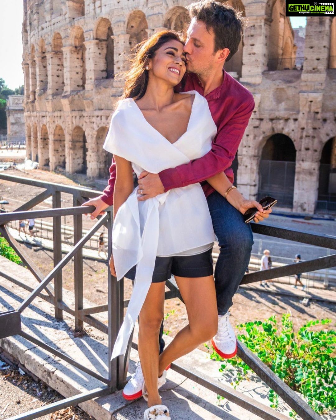 Shriya Saran Instagram - Kiss in rome , @gtholidays.in @andreikoscheev @_sajju_23_