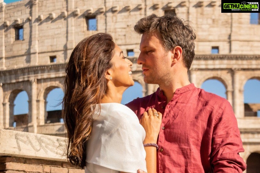 Shriya Saran Instagram - @andreikoscheev @gtholidays.in Rome Need I say more . Love rome ,Because of its history, art, architecture, and beauty – and perhaps its gelato and pasta! Love pasta
