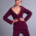 Shriya Saran Instagram - Outfit: @premyabymanishii Jewellery: @e3kjewelry @ishhaara @ascend.rohank Styled by: @sukritigrover Styling Team: @vanigupta.23 @jivikasetpal Styling Intern: @mahek_gada Photographer : @akshay_26 Make up @makeupbymahendra7 This was such a last min look . Thank you @sukritigrover for helping me with this outfit for @middayindia event. . On a rainy Saturday morning poor @vanigupta.23 managed to get this outfit fixed for me …. Thank you to the entire team for being there for me .
