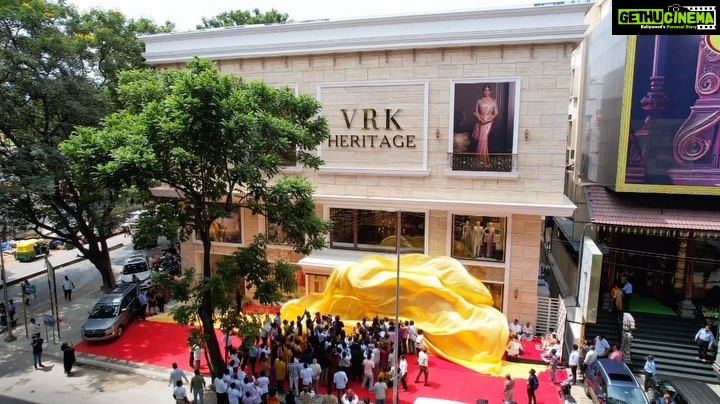Shriya Saran Instagram - Namma Bengaluru gets a new landmark for the finest silk & wedding shopping destination! Step into the realm of timeless beauty and craftsmanship. Discover the exquisite designs inspired from mythology, folklore, temple architecture and everyday life. Discover VRK heritage!!! Visit our new store to own a piece of heritage today! 📍 46th cross, 5th block Jayanagar, Across Shell Petrol Bunk,Bengaluru- 560041 #heritage #heritagestore #silksarees #bangalore #shriyaSaran #fashion #tradition #culture #indianheritage #sareelove #VRKHeritage #storelaunch #finestsilks #handwovensilks #grandopening #newstoreopening