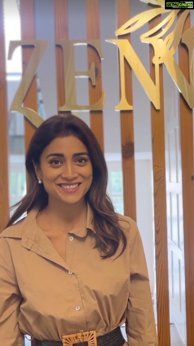 Shriya Saran Instagram - Happy to have our fave @shriya_saran1109 drop in to get a quick fix of essential nutrients through our special Zen Detox drip! There is no faster way to get essential nutrients in your body to help in myriad of ways! From filling you with energy and immunity boosting antioxidants to helping maintain great health, an IV drip can really help! #zennara #zennaraclinics #shriyasaran #iv #ivdrip #ivdripvitamintherapy #vitamins #minerals #selfcare #skincare #skin #wellness #health #healthy #healthyliving #beauty #vitamin #nutrition #nutrients #antioxidants #immunity #immunityboost Zennaraclinics