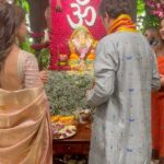 Shriya Saran Instagram - Thank you @mieknathshinde ji for inviting us for Ganapathi puja . Grateful , blessed . @andreikoscheev Photo courtesy @snehzala @vrk_heritage @sithara_kudige @payalsinghal