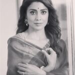 Shriya Saran Instagram - Thank you @_deepthee_ for this beautiful saree @rubrickconstructions @square.select Shot by @media9manoj Make up @makeupbymahendra7 Styled by @sukritigrover