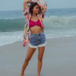 Shriya Saran Instagram – Ocean makes me happy
@niraamayawellnessretreats
@gtholidays.in
@nithinparameswarpl
@payalsinghal