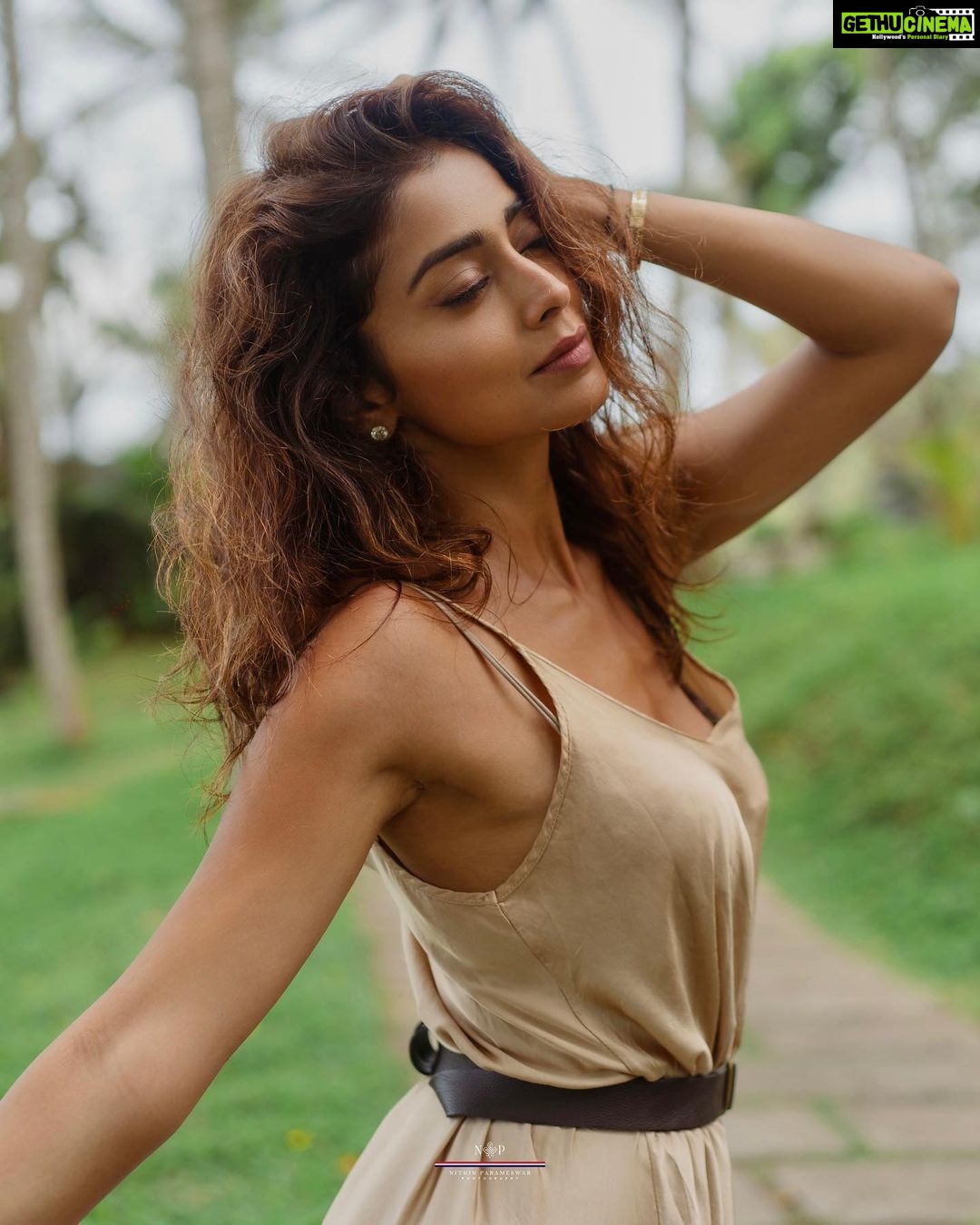 Shriya Saran Instagram - Birthday done right , @niraamayawellnessretreats @gtholidays.in @nithinparameswarpl