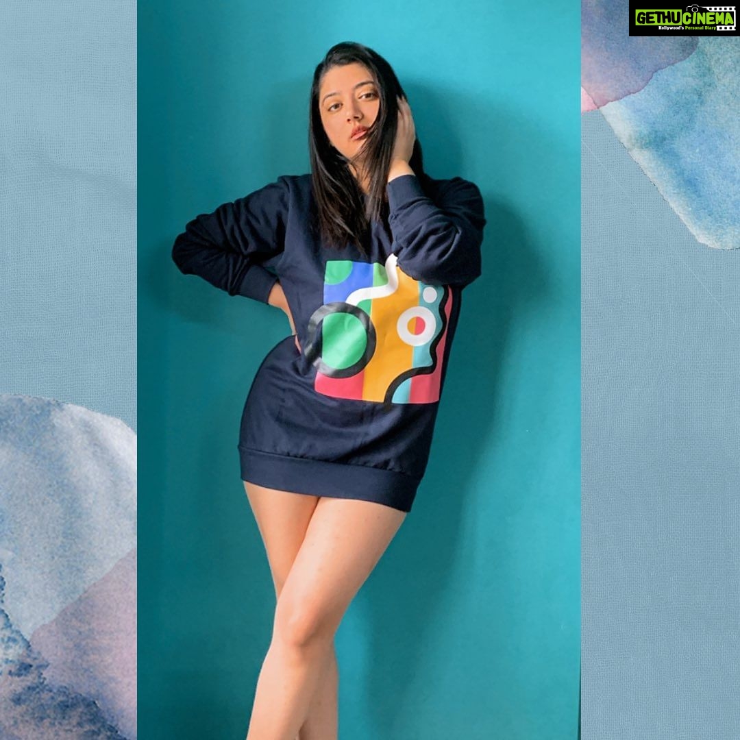 Shriya Sharma Instagram - Embracing comfort and style with my favorite clothing brand's cozy sweatshirt. ✨@thegossipstoreofficial #ComfortAndChic #FashionJourney #Ad