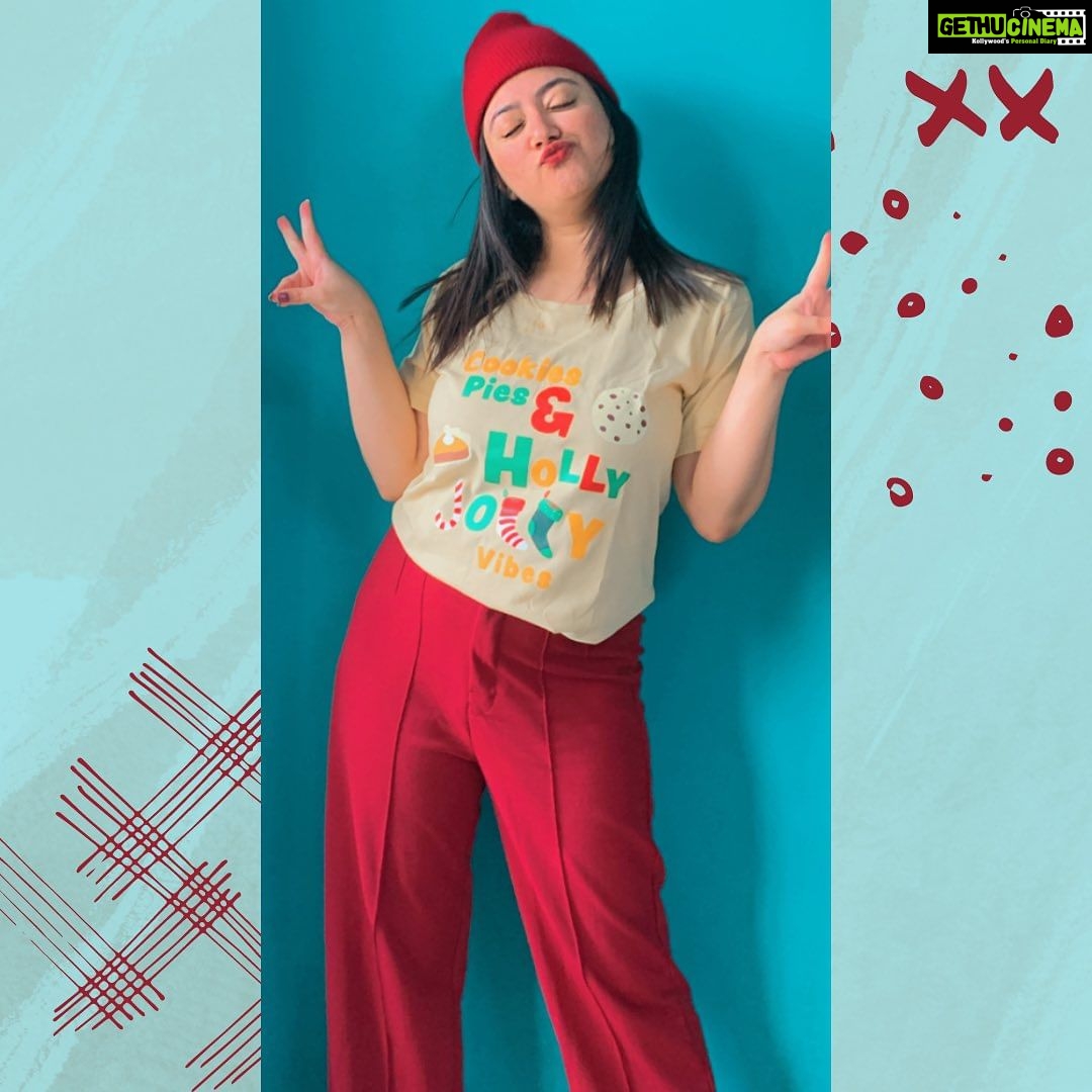 Shriya Sharma Instagram - Getting into the holiday spirit early with this festive collaboration! 🎄🎅 Three months 'til Christmas and I couldn't wait to rock this cheerful t-shirt. Who's ready for the most wonderful time of the year? 🎁❄️ @thegossipstoreofficial #CountdownToChristmas #FestiveCollab