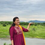 Shruthi Raj Instagram - 𝐼𝐹 𝑌𝑂𝑈 𝐴𝑅𝐸 𝐿𝑂𝑂𝐾𝐼𝑁𝐺 𝐹𝑂𝑅 𝐵𝐸𝐴𝑈𝑇𝑌, 𝑌𝑂𝑈 𝑊𝐼𝐿𝐿 𝐹𝐼𝑁𝐷 𝐼𝑇 𝐼𝑁 𝑁𝐴𝑇𝑈𝑅𝐸💚💚💚 Tiruttani