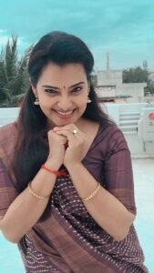 Shruthi Raj Instagram - 🤎🤎🤎