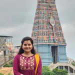 Shruthi Raj Instagram - VETRIVEL MURUGANUKKU AROGARA🙏🙏🙏 Tiruttani Murugan Temple