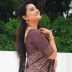 Shruthi Raj Instagram - 𝗦𝗔𝗥𝗘𝗘 @eyelet_designers 🤎🤎🤎