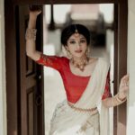 Shruthi Rajanikanth Instagram – 🥰🌻💕
📸 @athuldev._ 
Mua @nobles_makeover 
Costume @elize_designs 
Ornaments @alameen_fashion_jewels 
Styled @styledbysavu 
Edit @the_______survivor Hill Palace Museum