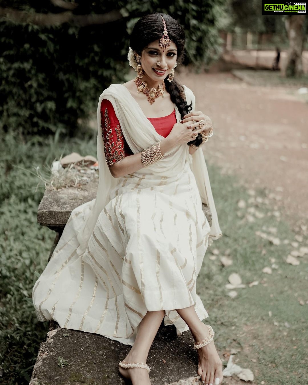 Shruthi Rajanikanth Instagram - Onam 🌾❤️ 📸 @athuldev._ Mua @nobles_makeover Costume @elize_designs Ornaments @alameen_fashion_jewels Styled @styledbysavu Edits @the_______survivor Hill Palace Museum