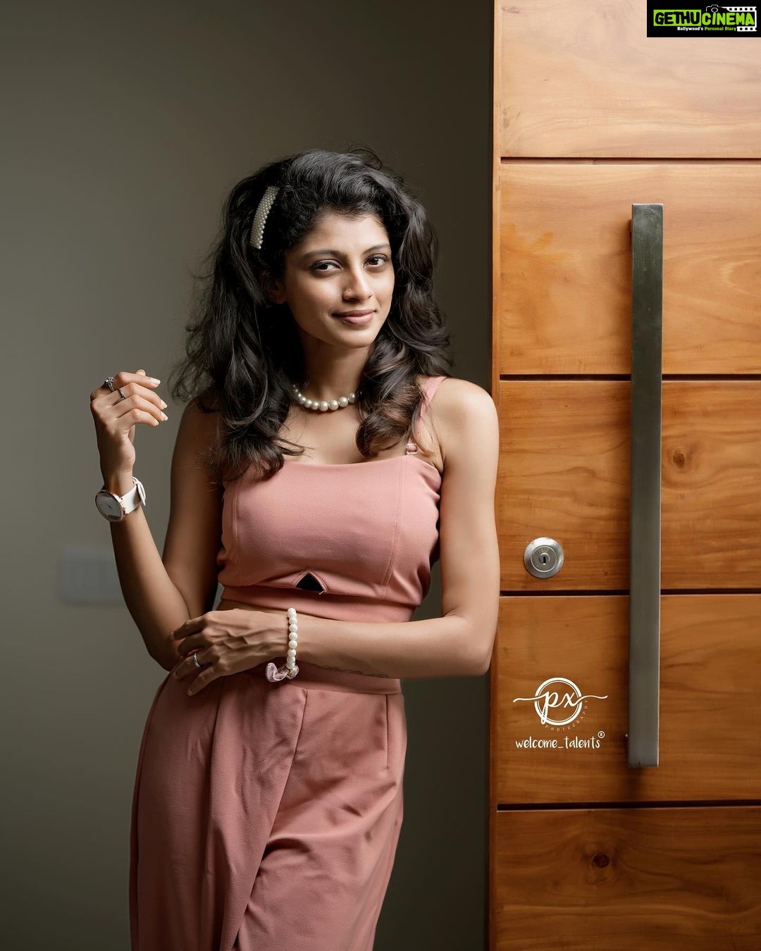Shruthi Rajanikanth Instagram - Iconic π«°πΌπ Shoot for @welcome_talents πΈ @sumesh_picxellence Ambalapuzha