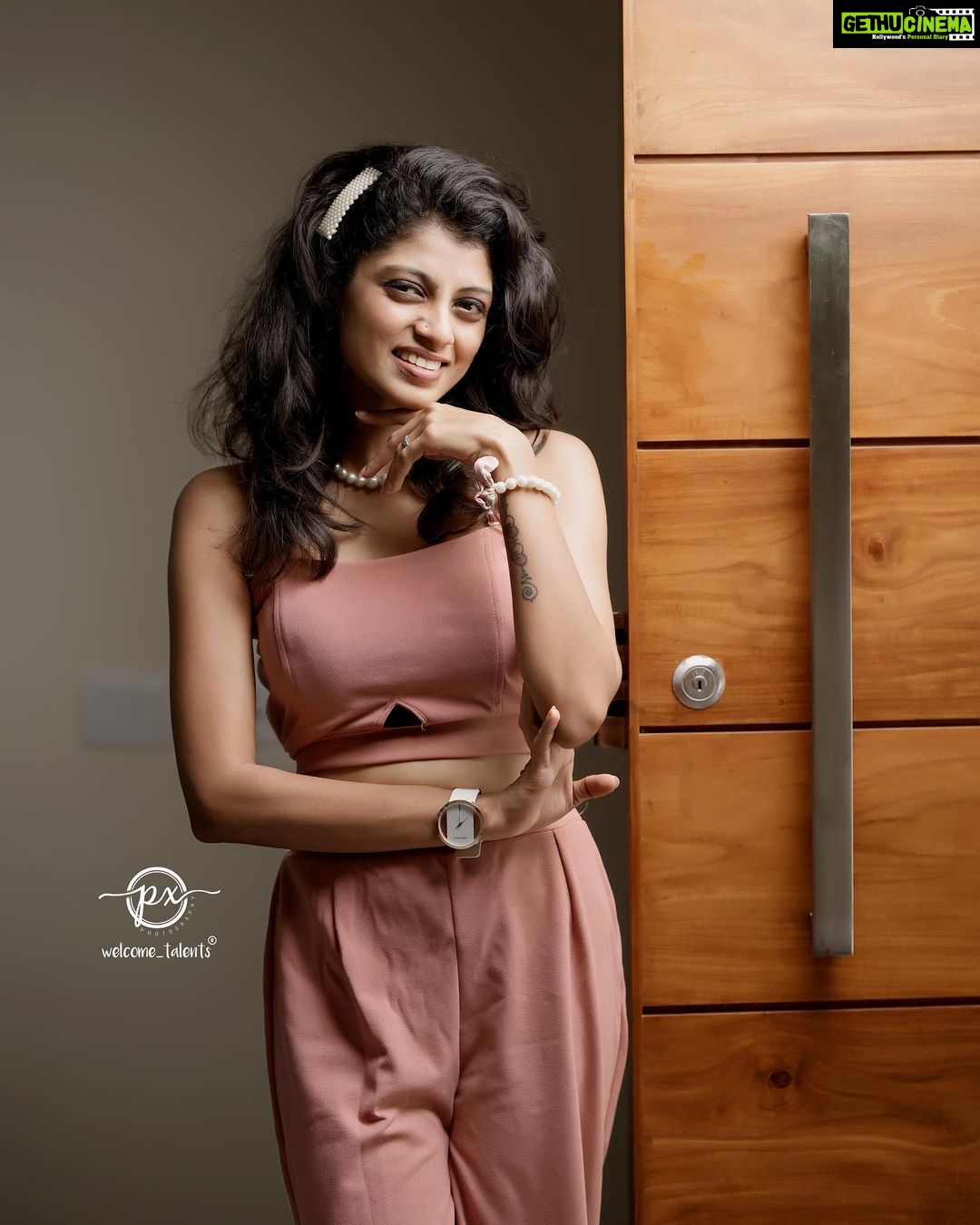 Shruthi Rajanikanth Instagram - Iconic π«°πΌπ Shoot for @welcome_talents πΈ @sumesh_picxellence Ambalapuzha