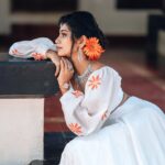 Shruthi Rajanikanth Instagram - 🌻🌻 📸 @picstory_josecharles Mua @ftvsalon.mgroad.kochi @makeupartist_preetkaur Costume @rohinis.designs Ornaments @parakkat_jewels Ernakulam district