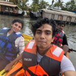 Shruthi Rajanikanth Instagram - 🚤🚤 @_shades_of_blue_thekayak Alappuzha