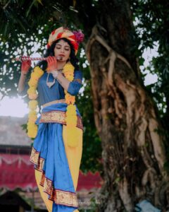 Shruthi Rajanikanth Instagram - ശ്രീകൃഷ്ണ ജയന്തി ആശംസകൾ ✨✨ 📸 @___jithi___ Mua @magnificentmakeupstudio @lekharejanikanth Ambalappuzha Sri Krishna Temple