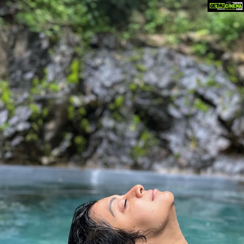 Shruti Ramachandran Instagram - I hope I never stop romanticising being in the hills during the monsoons. PC : @theprawncis