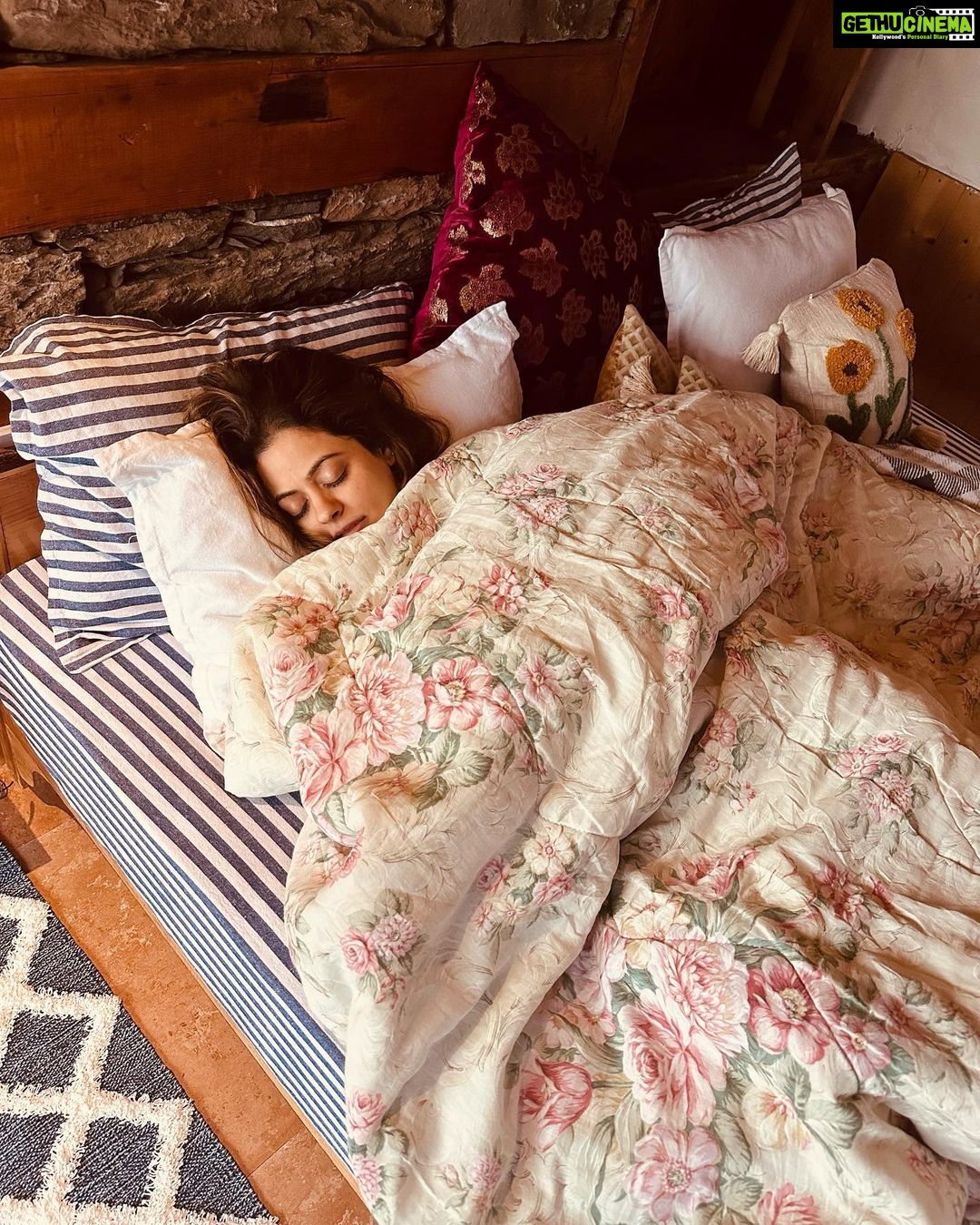Shruti Sodhi Instagram - June photo dump 📸 JUNE was all sorts of old and new. JUNE taught me to embrace all that’s true. JUNE opened my eyes to what I already knew. JUNE said the one who loves you the most is you❤️#photodump #shrutisodhi #june #month