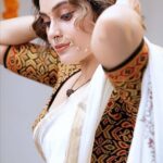 Shrutika Instagram - Costume @thariibyshrutika Reel @artz_by_sathish #arrahamanmusic #arrahman #saree #onamedition #onam #blousedesigns #sareelove #indianwear #music #cinema #traditional #tradition #ethinicwear #reelsinstagram #reels #instagram #instafashion
