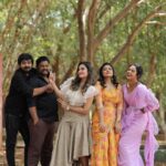 Shrutika Instagram - 🤗🤗🤗 @shrutika_arjun @abhirami_official @roshniharipriyan @actormuthukumar 📸 @dhanush__photography #cwc #vijaytelevision #cookwithcomali