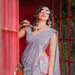 Shrutika Instagram - Costume : saree blouse and mirror work pocket @thariibyshrutika Photography @artz_by_sathish Postwork @shiva_soundarrajan This chamakta aina saree with a mirror work pocket where I kept my phn n wallet was of so much comfort n style !! #saree #sareelove #pocket #mirrorwork #mirrorworkblouse #jhumka #whatjhumka #aliabhatt #ranveersingh #rockyaurranikipremkahani #bollywood #karanjohar #instafashion #instagram #instagood #instapost #instalike #indiancinema #indianwear #handloom #ethinicwear #shades #grey #chill #love