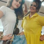 Shrutika Instagram - Me with my favourites 😍 Family! #instagram #post #picture #pics #monday #mondaymorning #instagood #instalike #family #famjam #favourites #fav #happy #love #peace