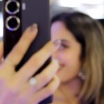 Shrutika Instagram - Pre-book Vivo V29e in The Chennai Mobiles store before 6th September and stand a chance to participate in the Masterpiece contest and Win Foreign trip vouchers and Exciting Gifts... Contest Period: 7-09-2023 to 17-9-2023 #vivoV29e #delighteverymoment