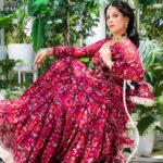 Shubhaavi Choksey Instagram - “Glamour isn’t about shape or size… You don’t have to be pretty to have it , anyone can create it ..“ Dita Von Tesse Photographed : @shotbyrohitdey Makeup and Hair: @amuthevar Styled : @reemasshah Outfit: @aachho Jewelry: @gbs_gehna PR courtesy for look : @dinky_nirh PR : @oceanmediapr Location : @setsinthecity.in #glamour #style #ownit #bodypositive #2023
