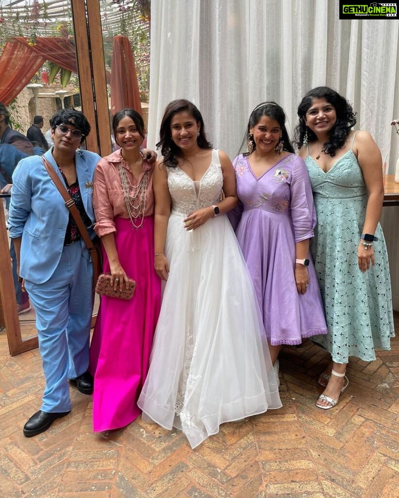 Shweta Basu Prasad Instagram - Nothing short of a fairy tale 💞 Congratulations @manukritip and @rkap0593 Wish you a lifetime of happiness, friendship and love. What a beautiful day with beautiful, absolutely lovely bunch of people ❤️ 🌷🌼 Mumbai, Maharashtra