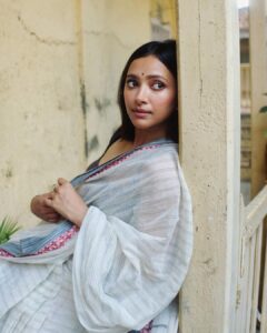 Shweta Basu Prasad Instagram - .
📸 @abeemanyousee