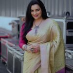 Shweta Menon Instagram - ഉത്രാടദിനാശംസകൾ🌸 @shwetha_menon . . . #ajmalmthajphotography . . . #aesthetic #photogram #photoeveryday #photodaily #instagood #keralagram #keralaattraction #vscogirl #photogram_kerala_ #persfamous #portraitsquad #globe_people #globeportraits #globepeople #portraitperfection #shwethamenon #swethamenon #asianet #dancingstars #asianetdancingstars #onam #onam2023 #onamsaree @persfamous @portraitstream @portraitworldd @portraitsquad @portrait.shooters @globe_people @globe_portraits @india.portraits @photography_ishttam @photogramkerala_ @shwetha_menon_lovers