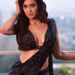 Shweta Tiwari Instagram - Photo @amitkhannaphotography Outfit @kalkifashion Styled by @stylingbyvictor @sohail__mughal___ Accessories @kushalsfashionjewellery Assisted by @styleby_antara Makeup @durgedeepak76 Hair @hair_by_rahulsharma