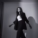 Shweta Tiwari Instagram - BTS… Shot and edited by - @deepak_das_photography @kakali_das_photography Styled by - @ananyaarora2013 Assisted by- __hitankshi MUH by- @jitinrathoreofficial Location- @backstage_mumbai Concept- @theboltpr