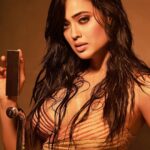 Shweta Tiwari Instagram - Styled by @stylingbyvictor @sohail__mughal___ Assisted by @styleby_antara Outfit @majesticbyjapnah Clicked by @amitkhannaphotography Hair @hair_by_rahulsharma Makeup @durgedeepak76 Location @novotelmumbaiairport