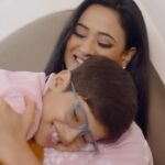 Shweta Tiwari Instagram - From the very first moment I saw Reyansh, I knew I’d always protect him with all my heart. Keeping my promise of providing him the best care, I confidently chose Johnson’s baby products as it helps protect him, pehle pal se. Sirf aur Sirf baby-safe ingredients ke sath Johnson’s helps me keep his skin healthy and soft. With the Johnson’s baby soap which is enriched with Vit E to the Johnson’s Baby Shampoo which has their unique No More Tears Formula, bath time is now a fun experience! 💙 Get your hands on @johnsonsbabyindia products now and create unforgettable moments with your little one! #johnsonsbaby #johnsons #PromisePehlePalSe #ProtectfromDay1 #OnlyBabySafeIngredients #Johnsonspromise #ad