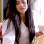 Shweta Tiwari Instagram - Wo kehte haina, balancing is the key! Mera shoots pe time se pahuchna aur rayansh ka school time dono manageable hai. Ab agar rush hours mai surge charge high ho tab bhi no tension. Thank god I use @inDrive.in Yahan main apna fare offer karke ride book kar sakti hun aur toh aur I can choose my driver on the basis of car / ratings / pickup timings. You guys should experience it too and save money on your rides. Ab #SafarKeLiyeSufferKyun! #inDriveIndia #inDrive #OfferYourFare #RideForAPriceYouAndYourDriverAgreesUpon #ad
