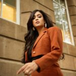 Shweta Tiwari Instagram - Shot by @deepak_das_photography @kakali_das_photography Styled by - @ananyaarora2013 Outfit- @trunkshopananya Accesories - @blingthingstore MUH by- @jitinrathoreofficial Concept- @theboltpr
