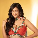 Shweta Tiwari Instagram - Shot by - @deepak_das_photography @kakali_das_photography Styled by - @ananyaarora2013 Outfit- @sajdabysuman x @theboltpr Accesories - @blingthingstore MUH by- @jitinrathoreofficial Location- @backstage_mumbai Concept- @theboltpr